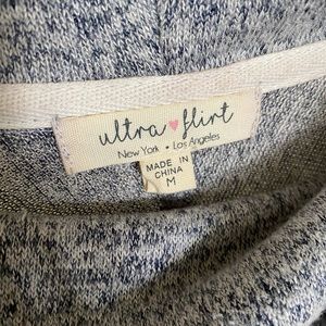 Boat neck soft sweatshirt  front pocket. ADORABLE